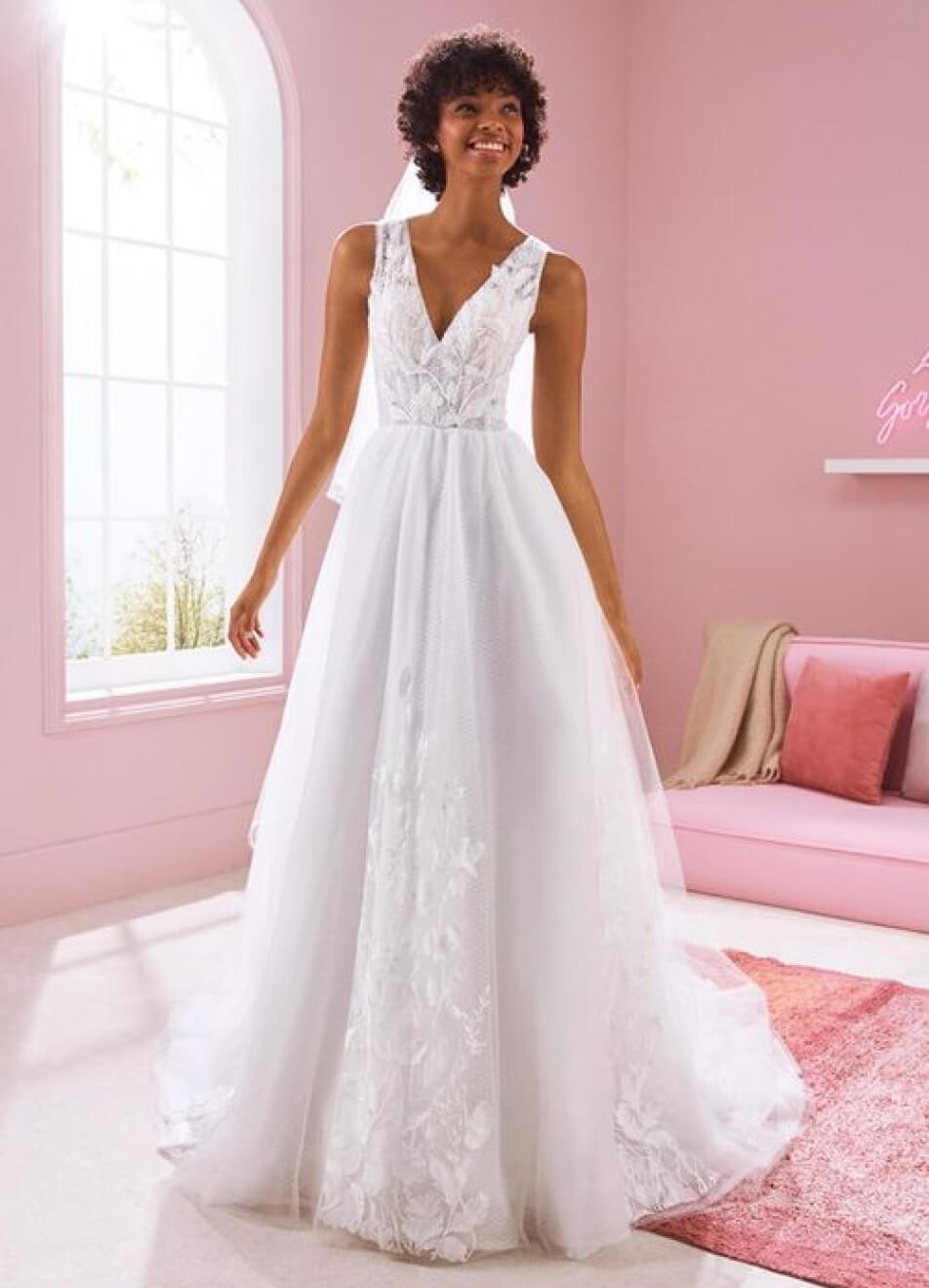 WHITEONE(ホワイトワン)ウェディングドレス｜ウェディングドレス 